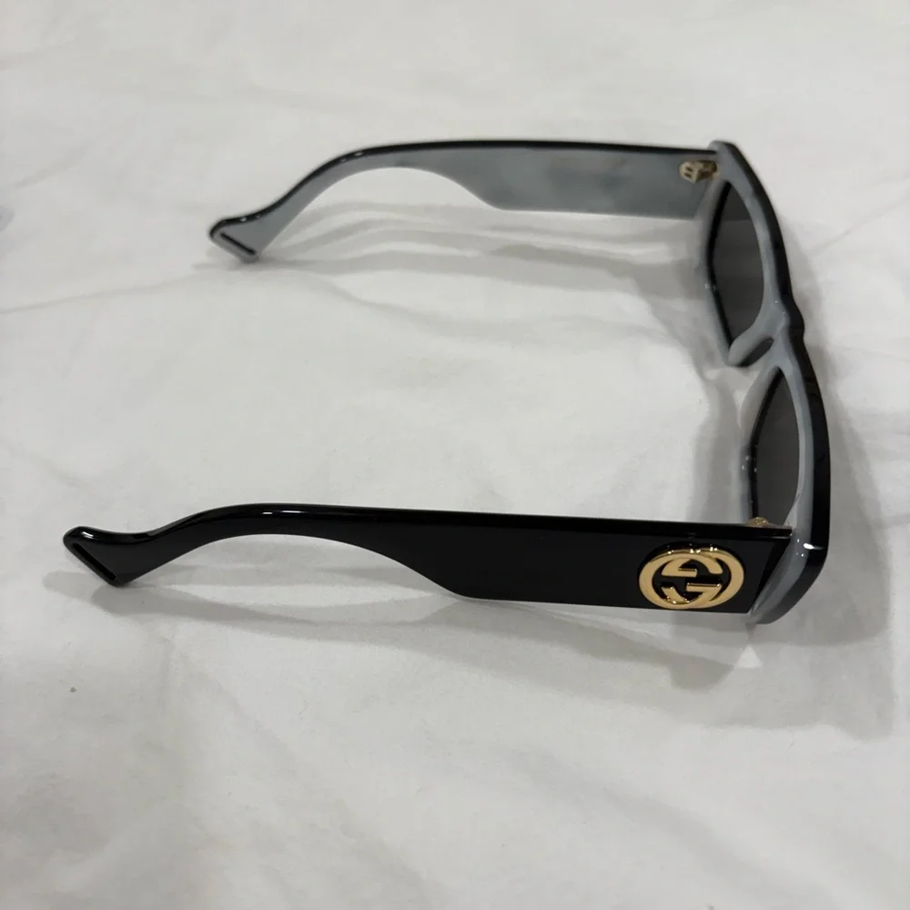 Gucci Fluo Rectangular Sunglasses in Shiny Black & Grey Solid - Picture 6 of 13